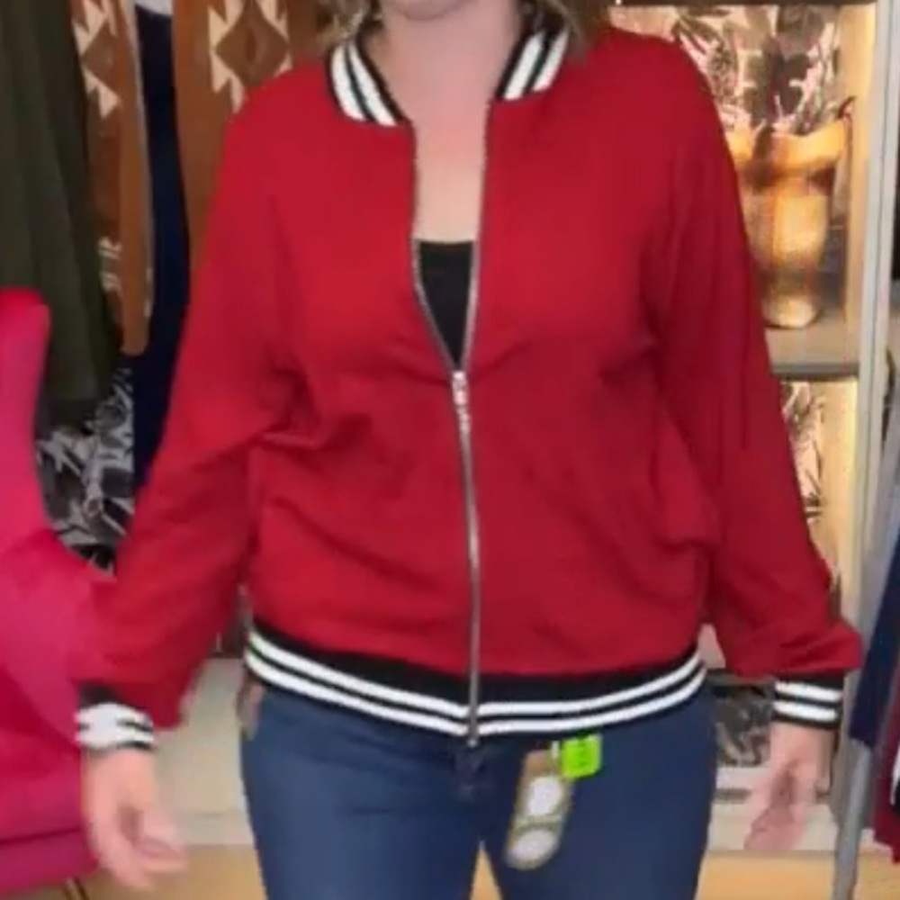 Bomber jacket ♥️ - Picture 6 of 7